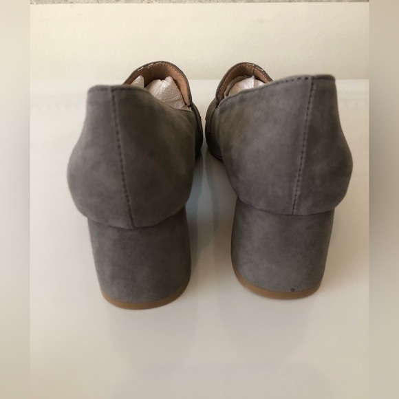 NWOT DKNY Pump - Mid Heel Slip On - Picture 6 of 7